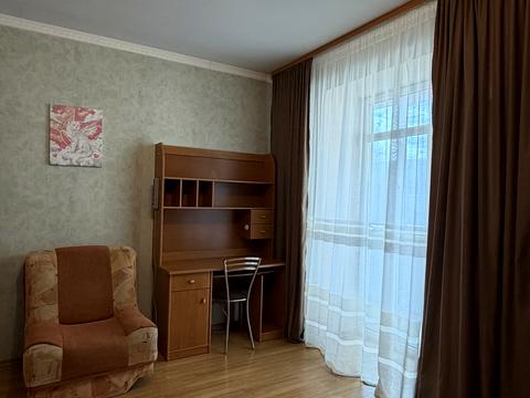 квартира за адресою Івана Миколайчука вул., 20Б