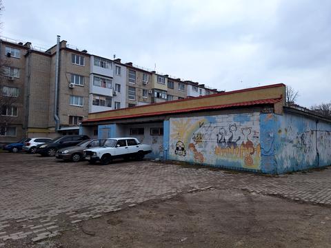 комерційна за адресою Петра Григоренка просп. (Маршала Жукова), 53