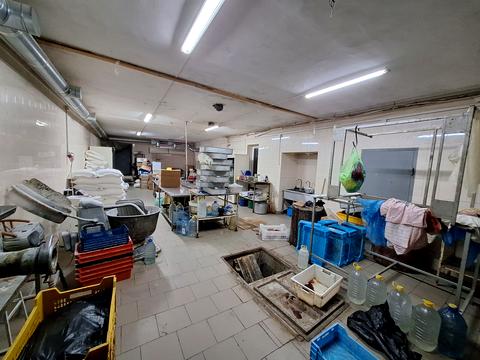 комерційна за адресою Петра Григоренка просп. (Маршала Жукова), 53