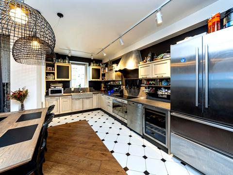 квартира по адресу Павла Тычины просп., 16/2