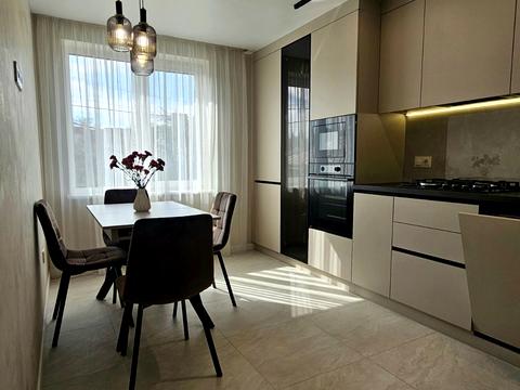 квартира за адресою Білогірська вул., 18-Г