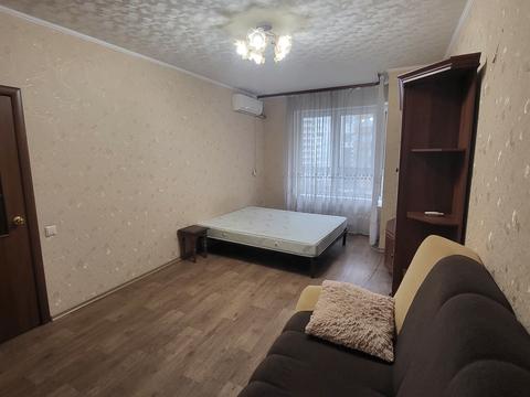 квартира по адресу Александра Мишуги ул., 2