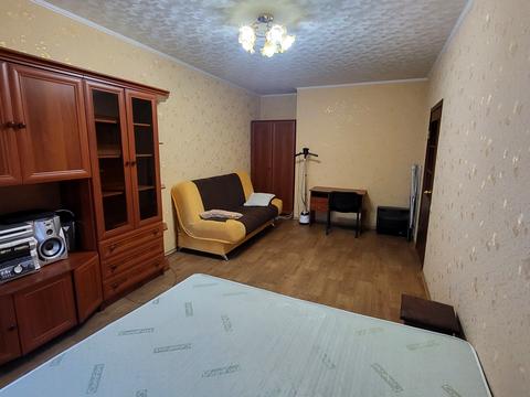 квартира по адресу Александра Мишуги ул., 2