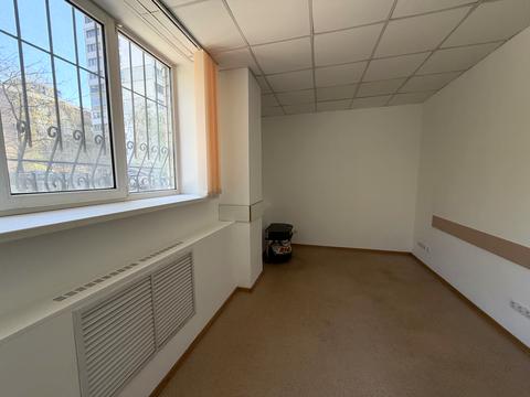 коммерческая по адресу Антоновича ул. (Горького), 157