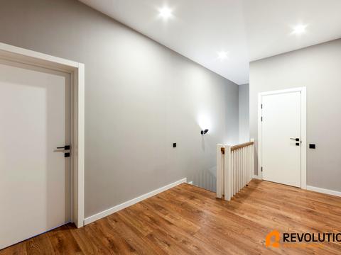 будинок за адресою Незламності вул. (Комарова), 45-Б