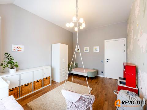 будинок за адресою Незламності вул. (Комарова), 45-Б