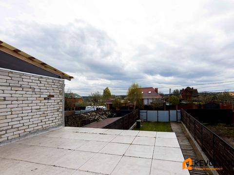 будинок за адресою Незламності вул. (Комарова), 45-Б