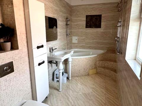 дом по адресу вул. Щаслива, 6