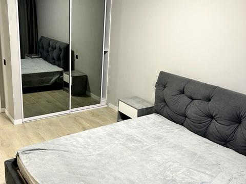 квартира за адресою Дніпровська набережна вул., 20-А