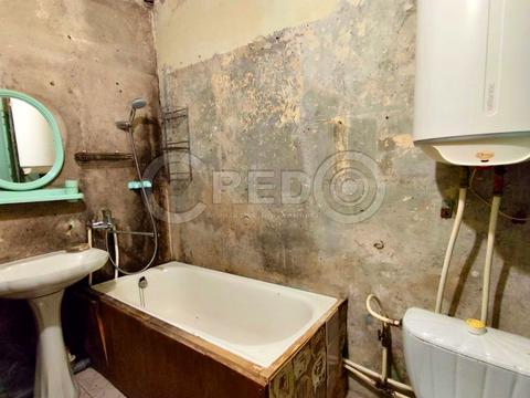 квартира за адресою Гірницький мікрорайон  (5-й мікрорайон), 49