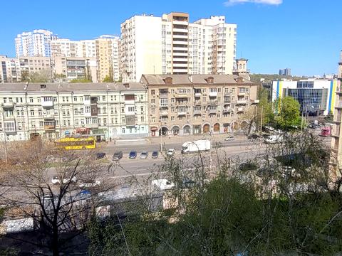 квартира по адресу Голосеевский просп. (40-летия Октября), 19