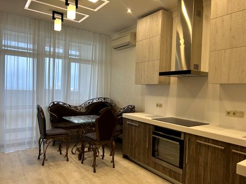 квартира за адресою Євгена Коновальця вул. (Щорса), 44-А