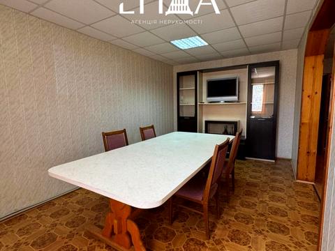 квартира по адресу Генерала Жадова ул., 28 к3