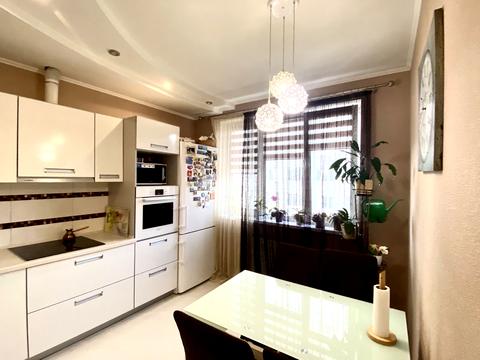 квартира за адресою Феодосійська вул., 1