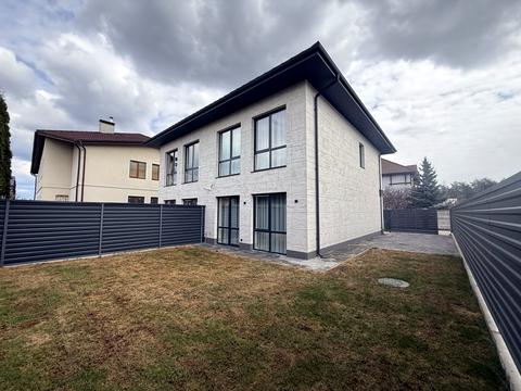 будинок за адресою Зоряна вул.