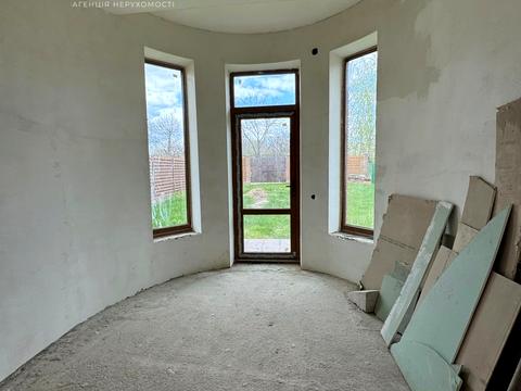 будинок за адресою Українська вул.