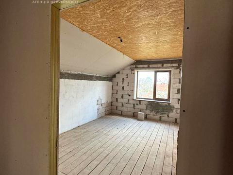 будинок за адресою Українська вул.