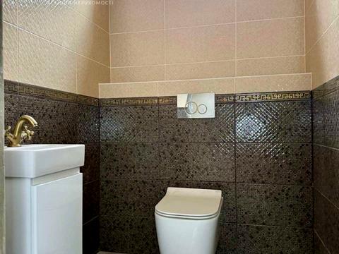 будинок за адресою Українська вул.