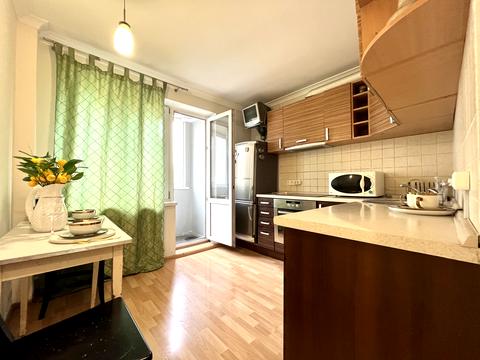 квартира за адресою Пантелеймона Куліша вул. (Челябінська), 17