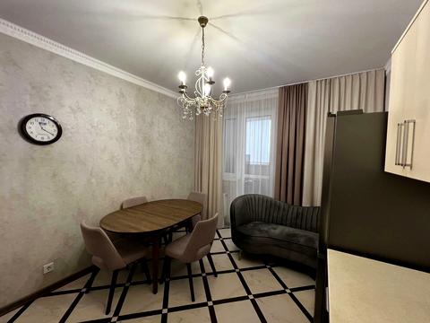 квартира за адресою Деміївська вул., 14