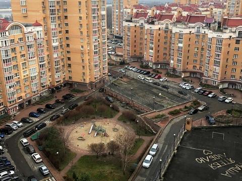 квартира за адресою Володимира Івасюка просп. (Героїв Сталінграду), 8