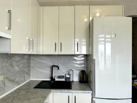 квартира по адресу Ревуцкого ул., 10/2