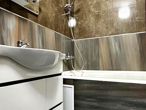 квартира по адресу Ревуцкого ул., 10/2