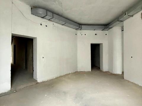 комерційна за адресою Плугова вул., 6а