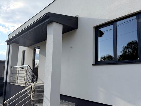 будинок за адресою Соснова вул.