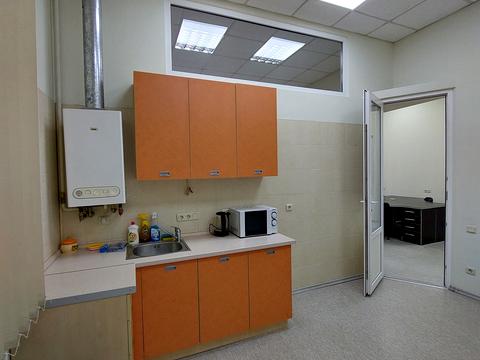 комерційна за адресою Військовий узвіз, 14