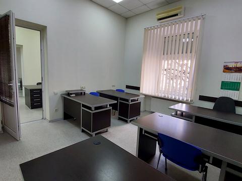 комерційна за адресою Військовий узвіз, 14