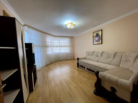 квартира за адресою Коновальця вул., 3