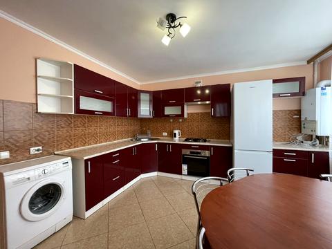 квартира за адресою Коновальця вул., 3