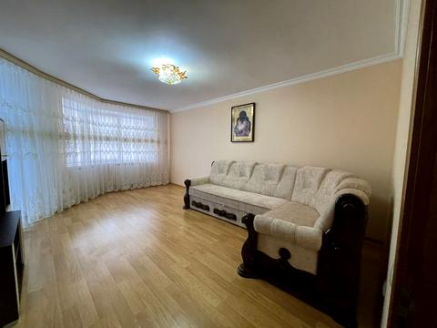 квартира за адресою Коновальця вул., 3