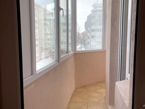 квартира за адресою Коновальця вул., 3