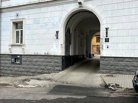 комерційна за адресою Ланжеронівська вул., 3