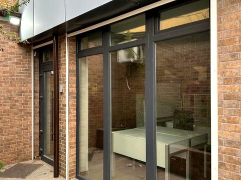 комерційна за адресою Ланжеронівська вул., 3