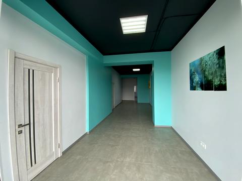 комерційна за адресою Бакинська вул., 1