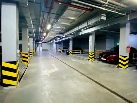 паркоместо по адресу Евгения Коновальца ул. (Щорса), 34-А