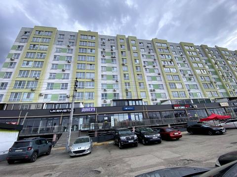 комерційна за адресою Бакинська вул., 1