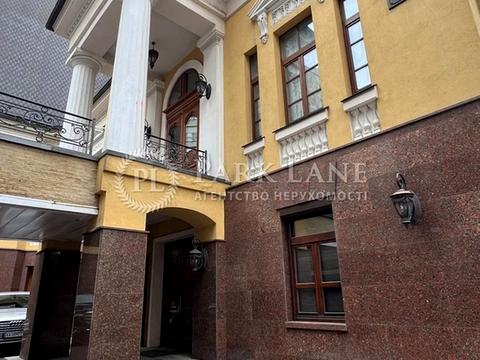 комерційна за адресою Володимирська вул., 49-Б