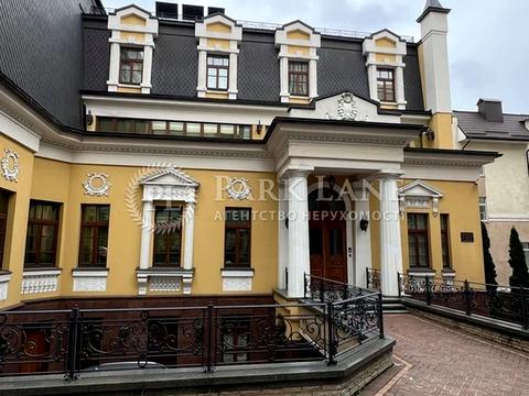 комерційна за адресою Володимирська вул., 49-Б