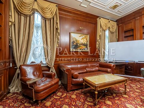 комерційна за адресою Володимирська вул., 49-Б