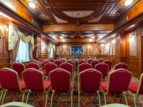 комерційна за адресою Володимирська вул., 49-Б