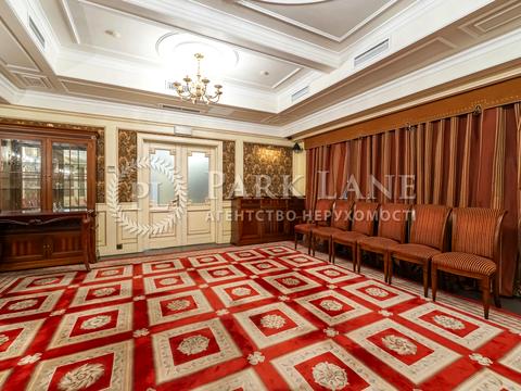 комерційна за адресою Володимирська вул., 49-Б