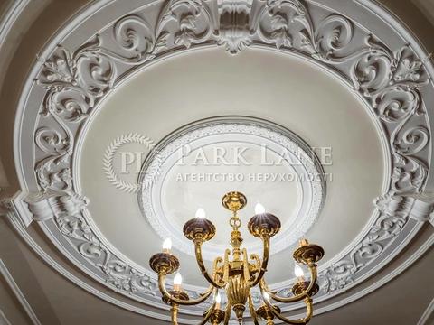 комерційна за адресою Володимирська вул., 49-Б