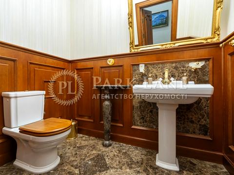 комерційна за адресою Володимирська вул., 49-Б