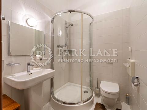 комерційна за адресою Володимирська вул., 49-Б