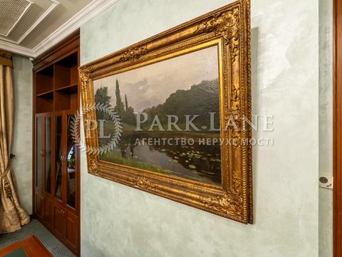 комерційна за адресою Володимирська вул., 49-Б