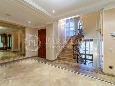 комерційна за адресою Володимирська вул., 49-Б